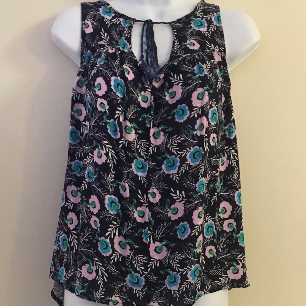 Francesca's Blue Rain Floral Keyhole Tank